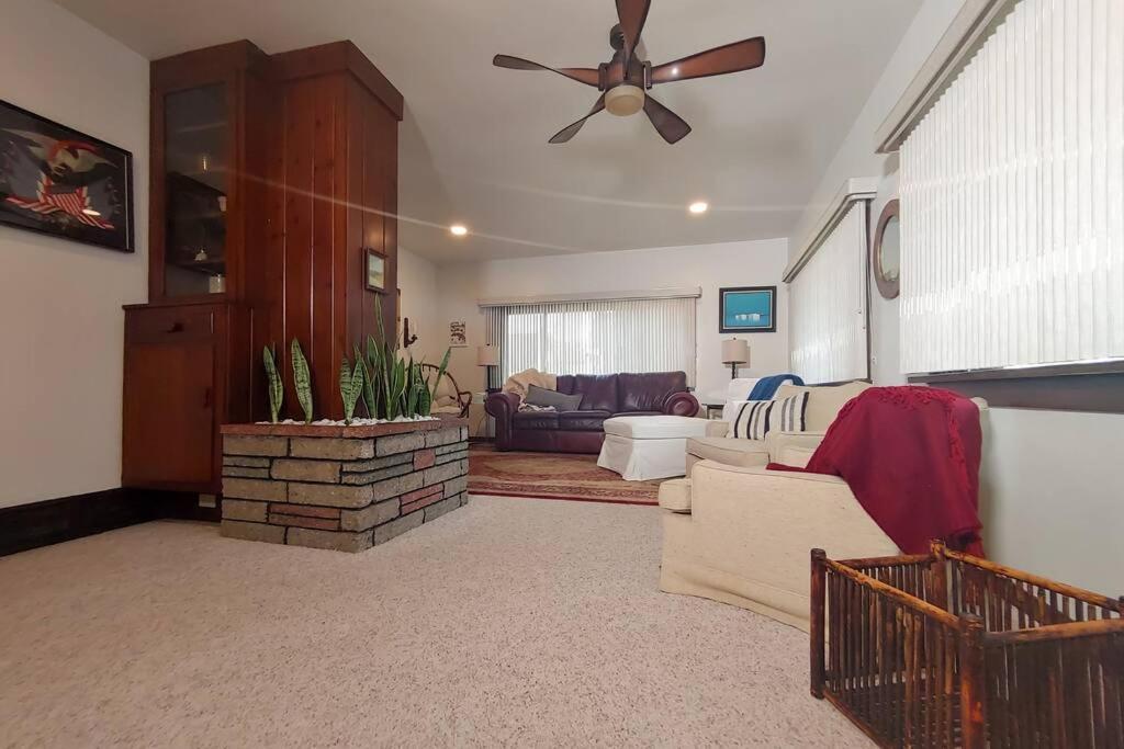 Huge Historic, W/Large Yard & Close To Beach Manistee Exterior foto